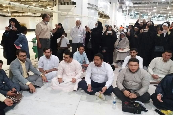 تنظیم أمسیات قرآنیة في المسجد الحرام