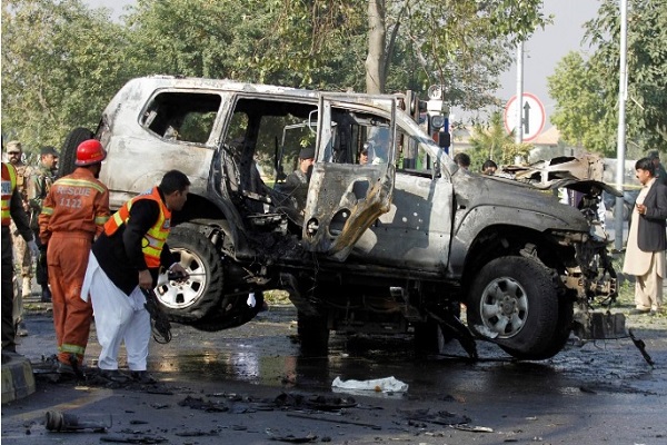 حمله انتحاری در نزدیکی مسجدی در پاکستان